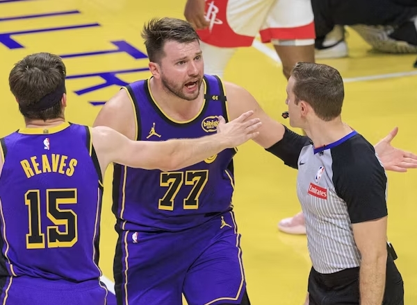 NBA直播比赛前瞻:森林狼vs洛杉矶湖人-G3首发预测、球队新闻、状态分析